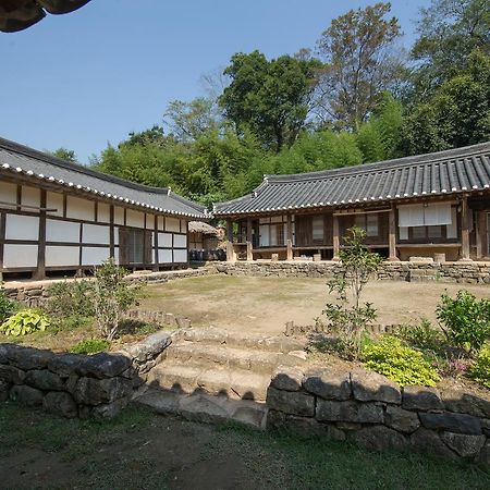 Jinrae Lee'S Traditional House Boseong Bagian luar foto