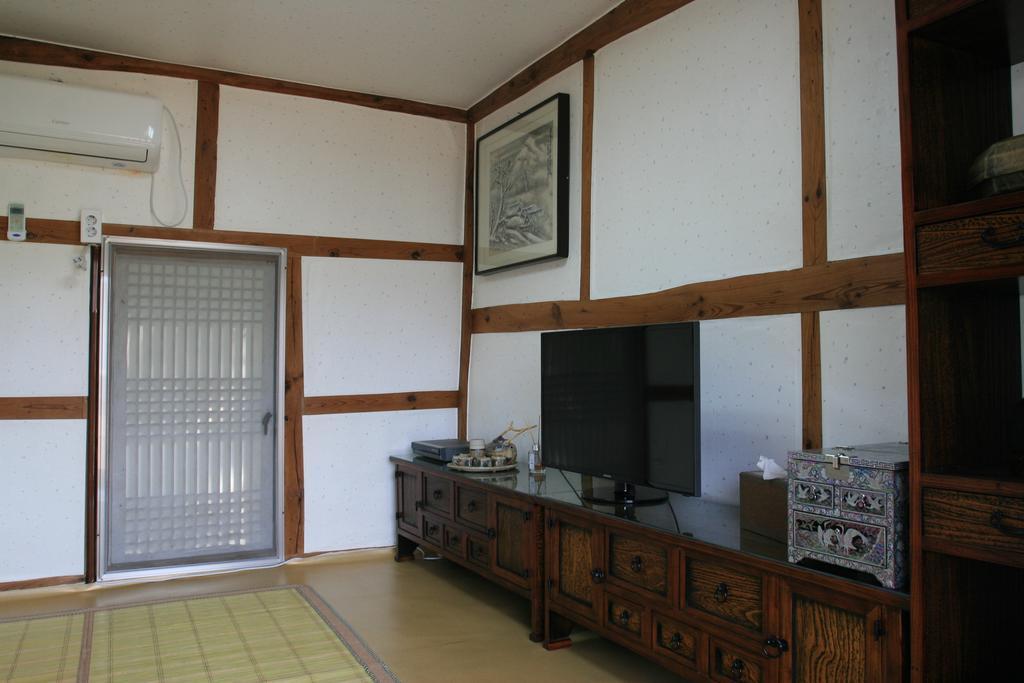 Jinrae Lee'S Traditional House Boseong Bagian luar foto