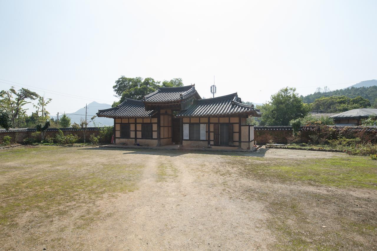 Jinrae Lee'S Traditional House Boseong Bagian luar foto